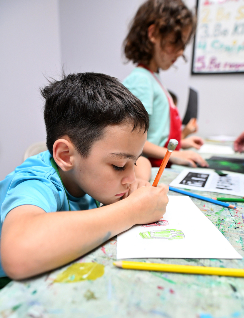 Choosing Art Classes in Houston for Kids Who Love Video Games