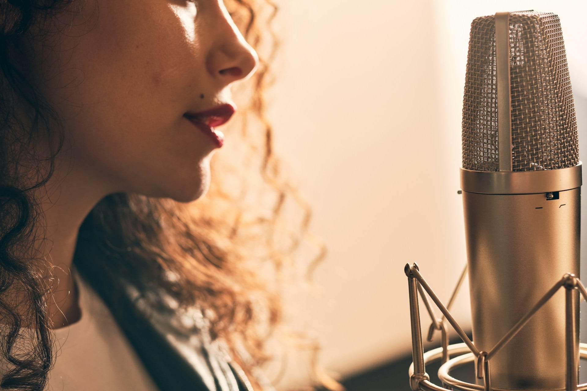 What to Expect in Your First Voice Lesson as an Adult Beginner